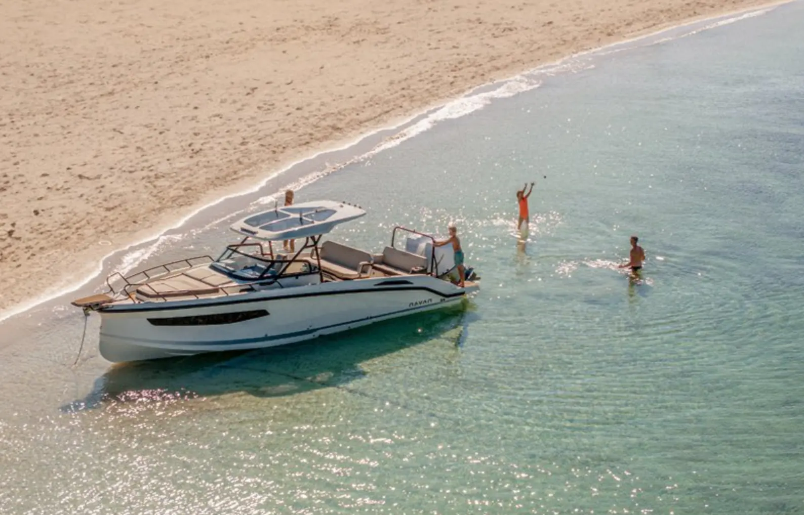 Clear-water Caribbean island boating